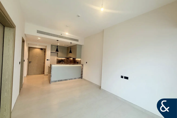 1 Bedroom | Vacant | Brand New | Golf Gate